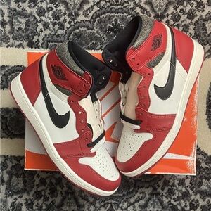 Wonmen size 10.5 Nike Air Jordan 1 retro high OG Lost & found Chicago reimagined